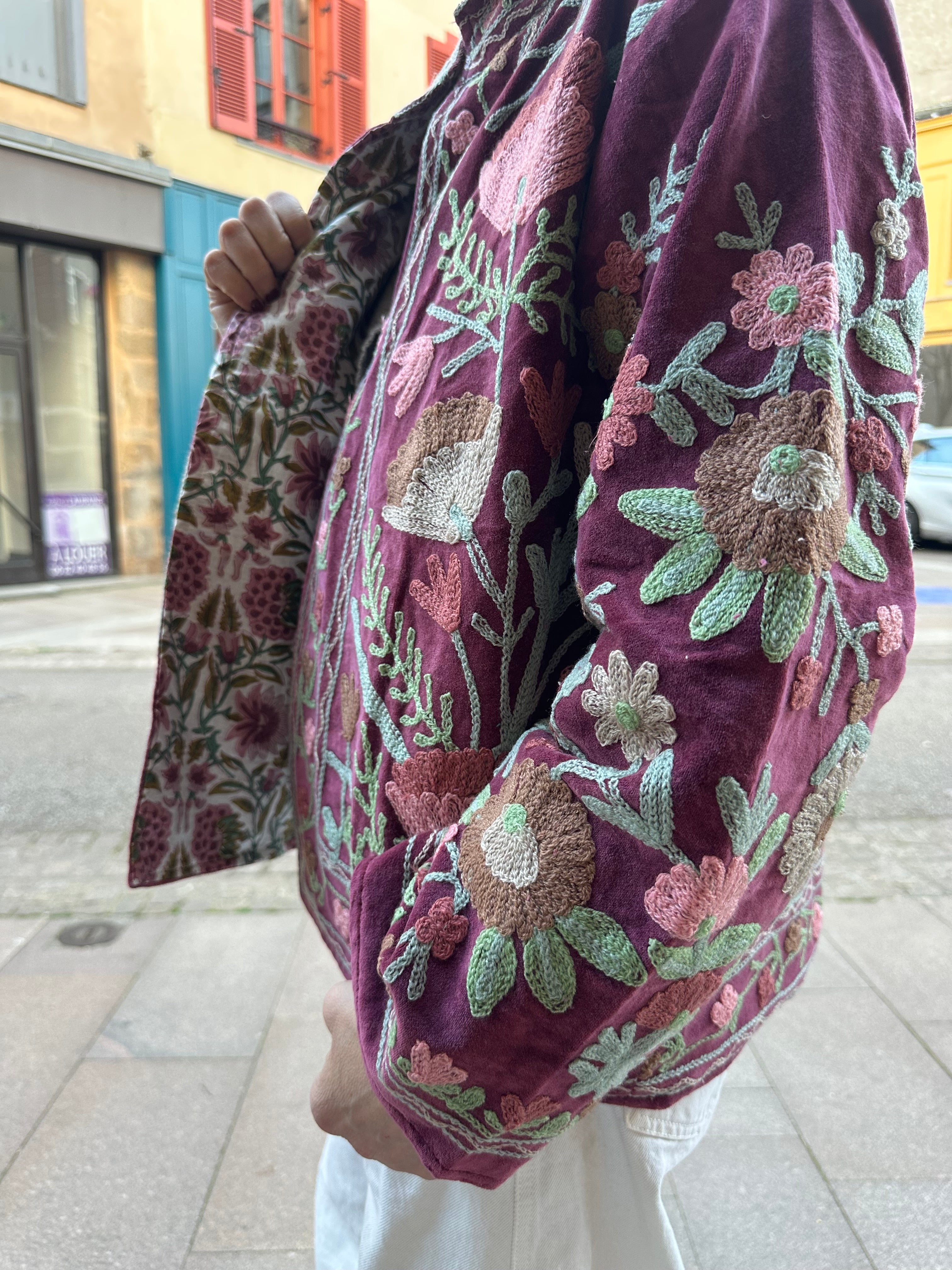 Veste velours brodée main