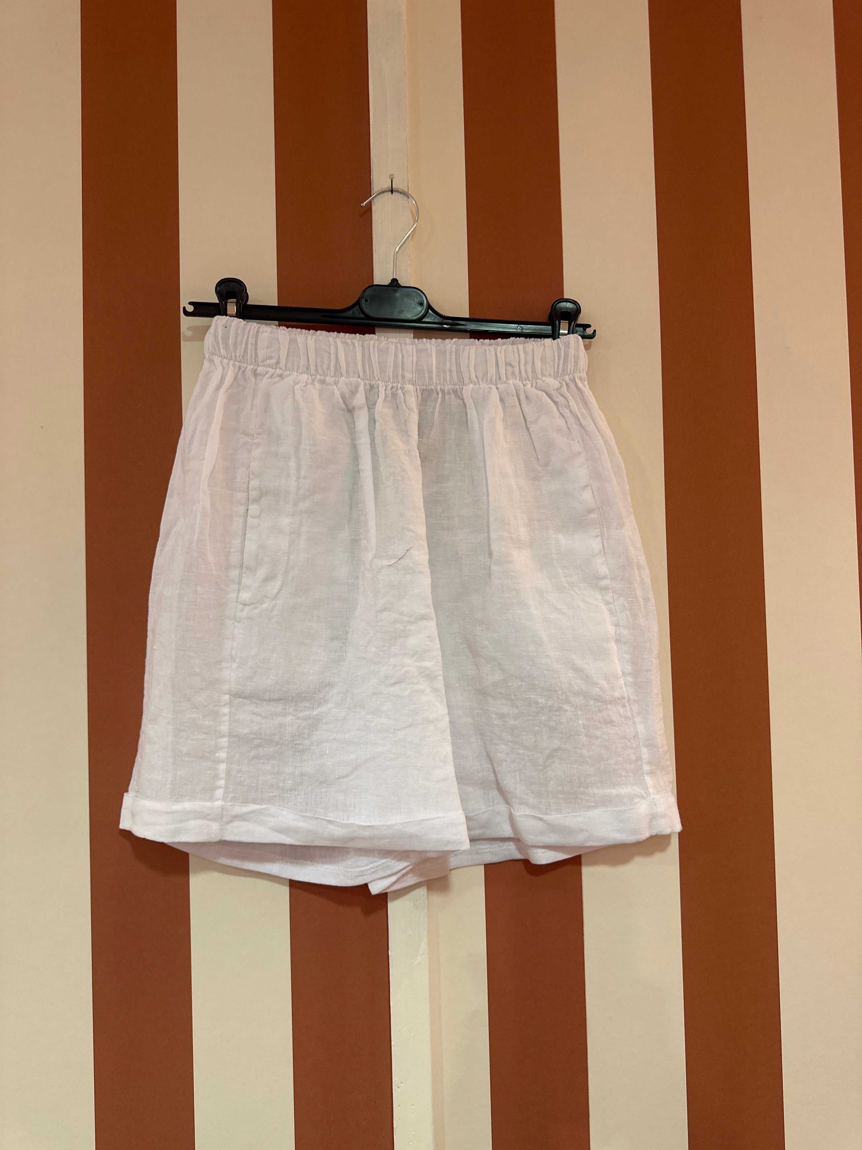 Bermudas Chiara en toile de lin blanc