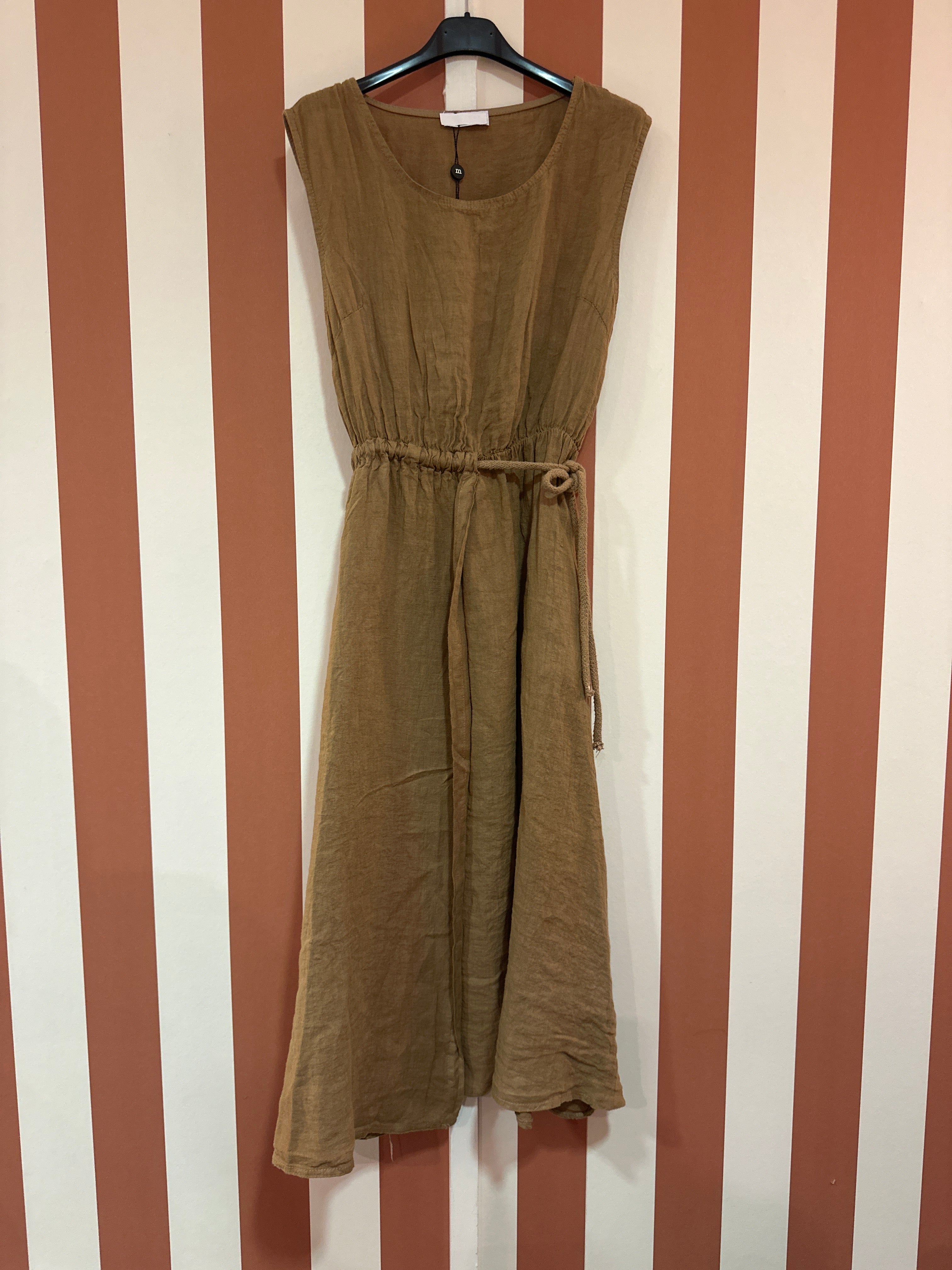 Robe Catherine en lin tabac