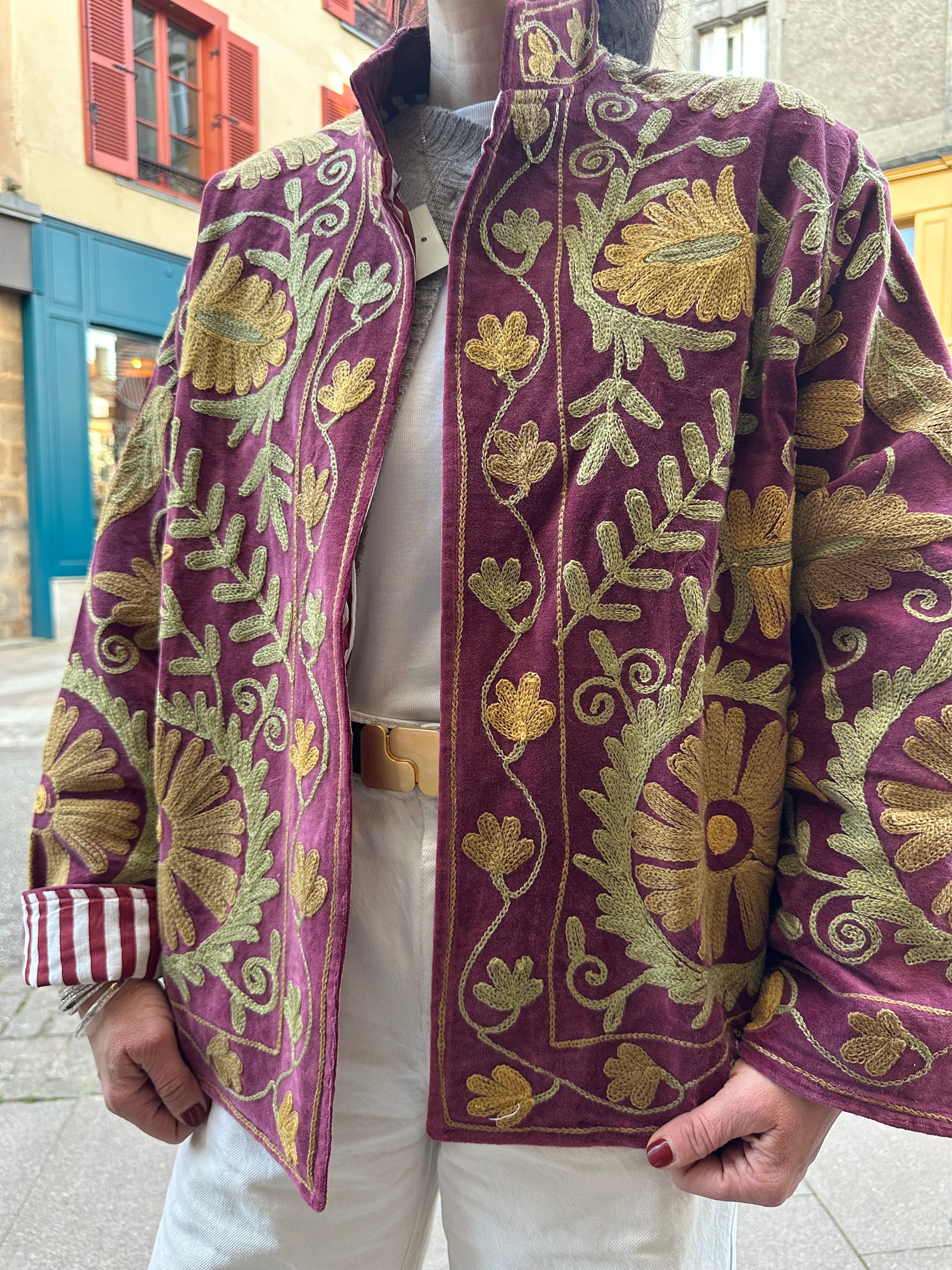 Veste velours brodée main