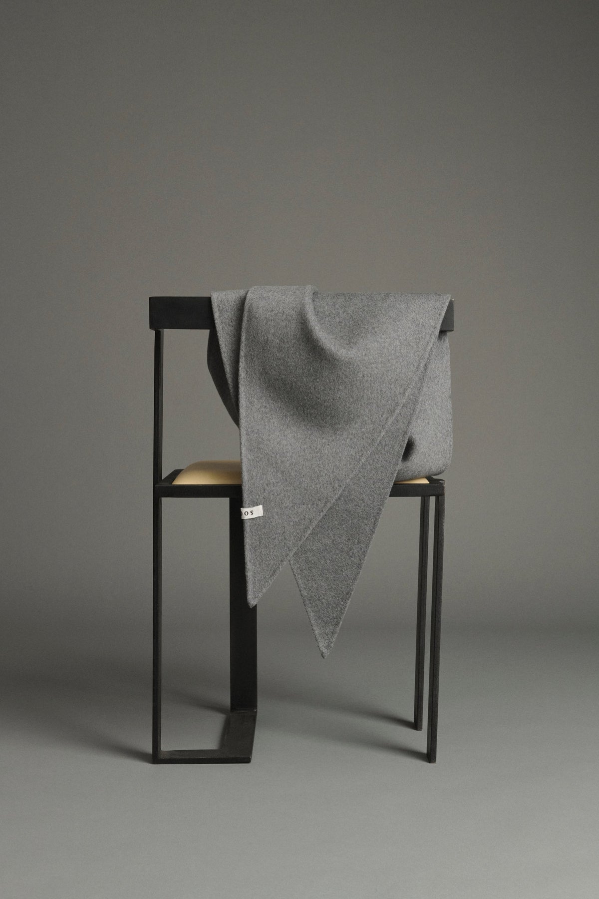 Foulard pointe en laine double face Jamelia Sœur