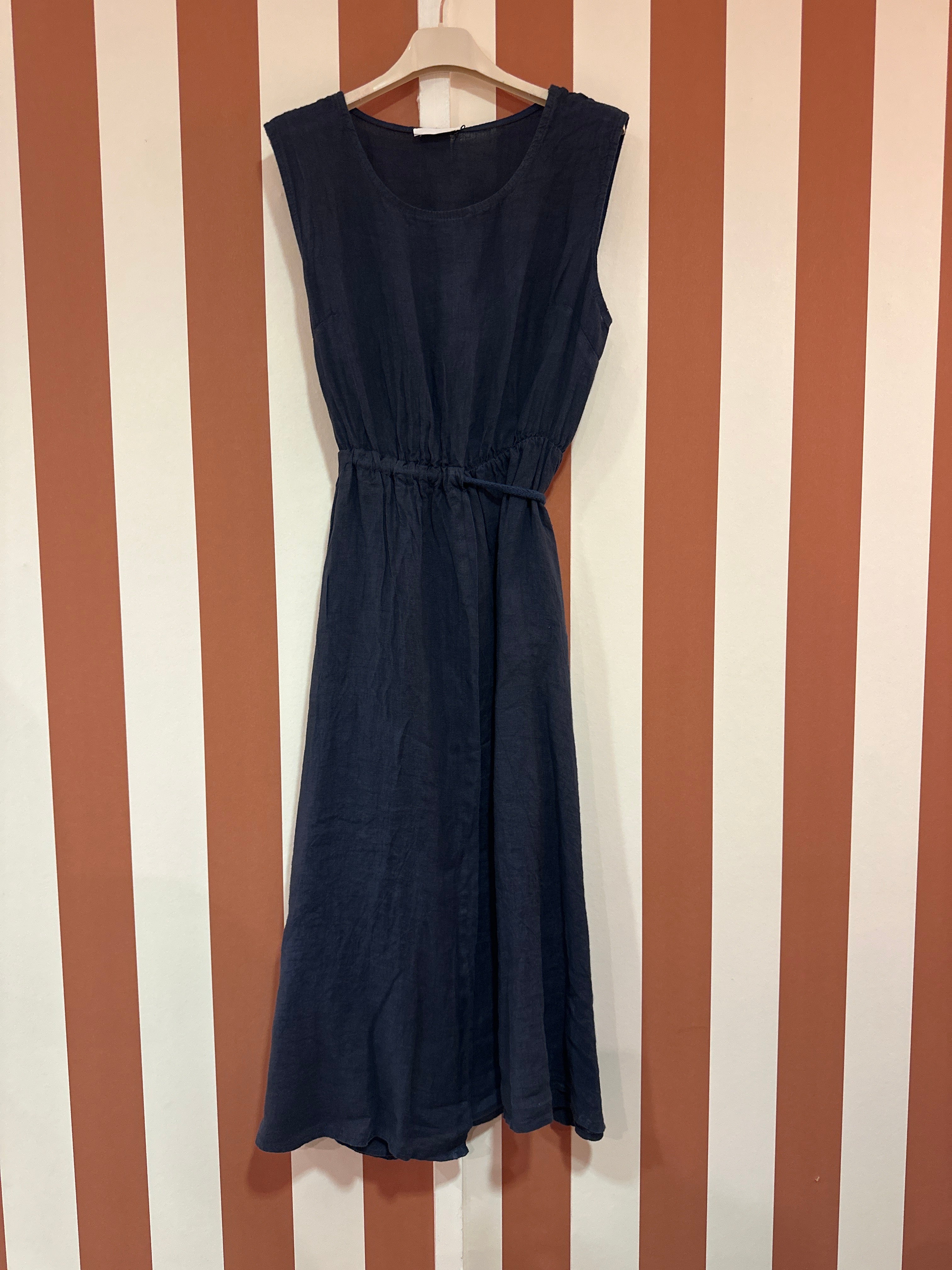 Robe Catherine en lin marine