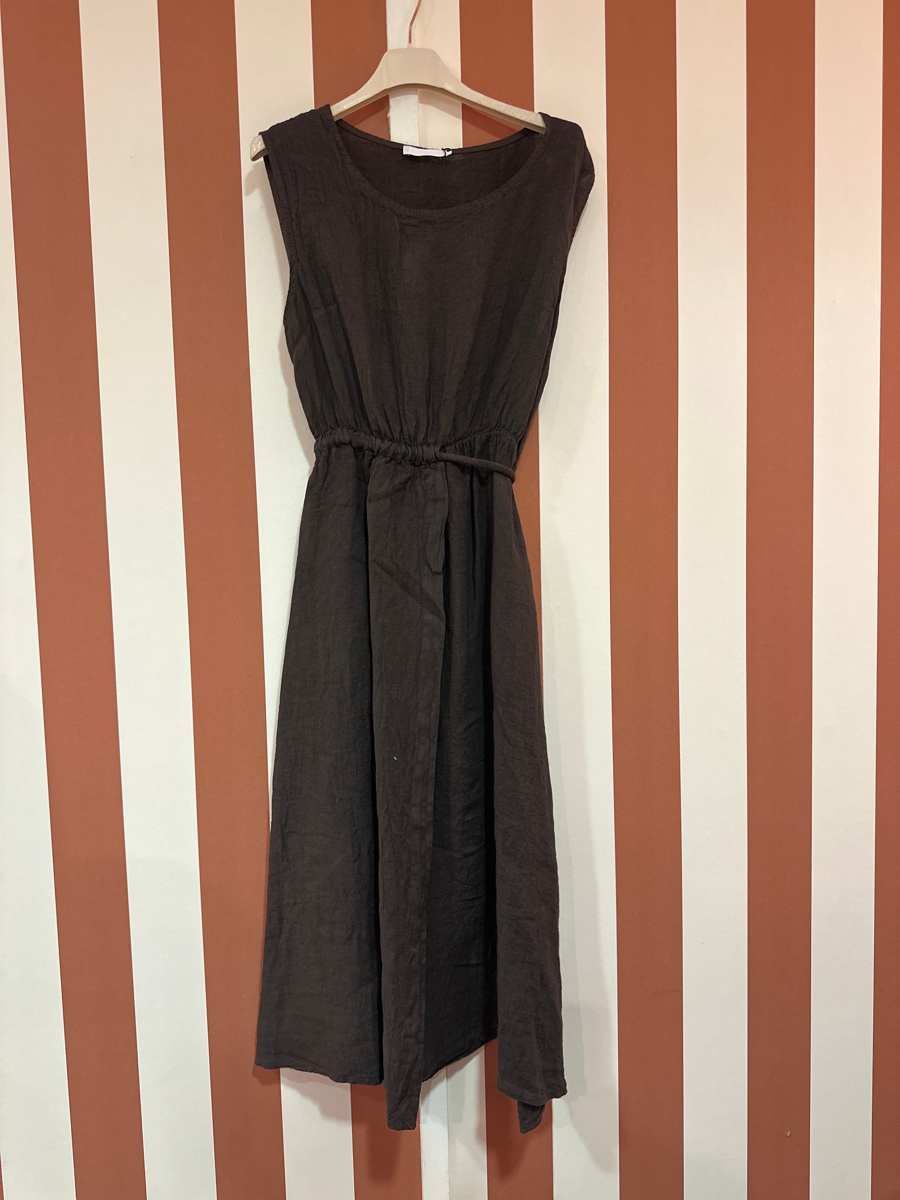 Robe Catherine en lin moka