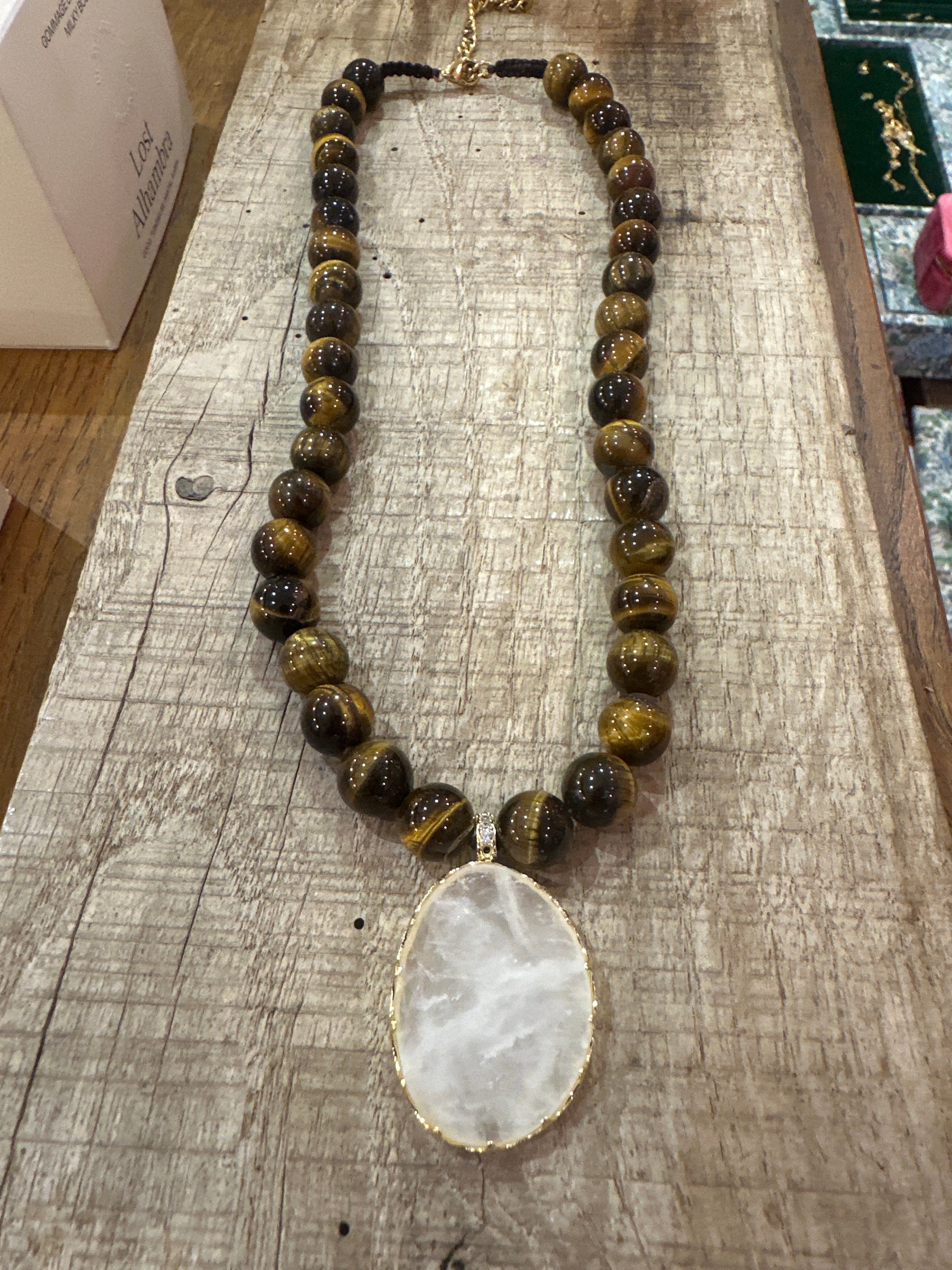 Collier Alix œil de tigre et cristal de roche