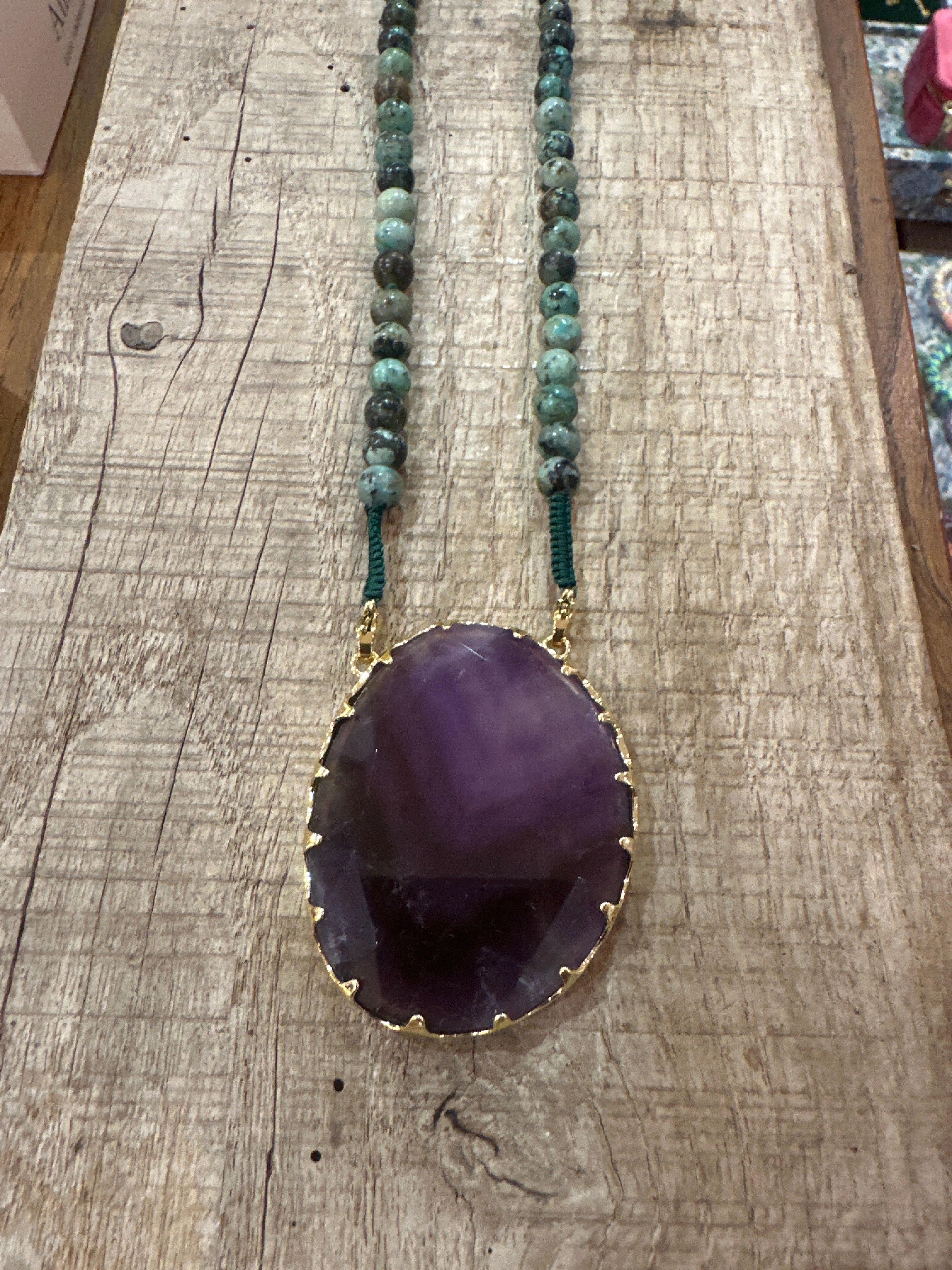 Collier sautoir Siam turquoise africaine et améthyste