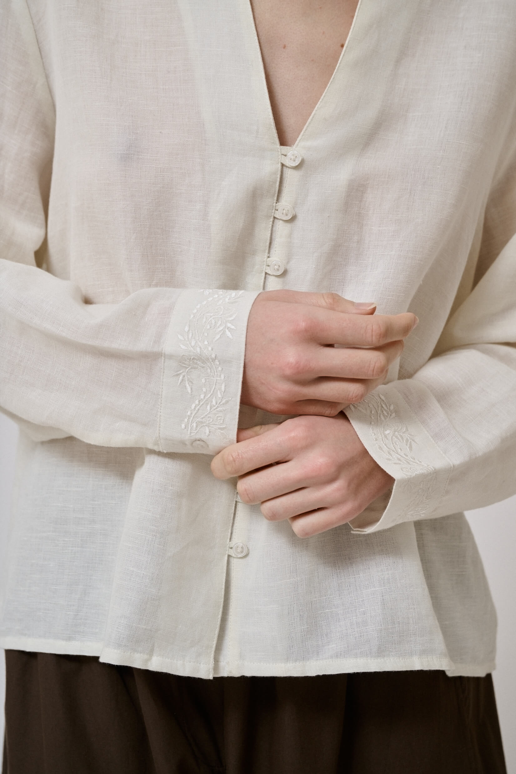 Chemise en lin et coton Ridge coloris sable blanc Anne-Mi