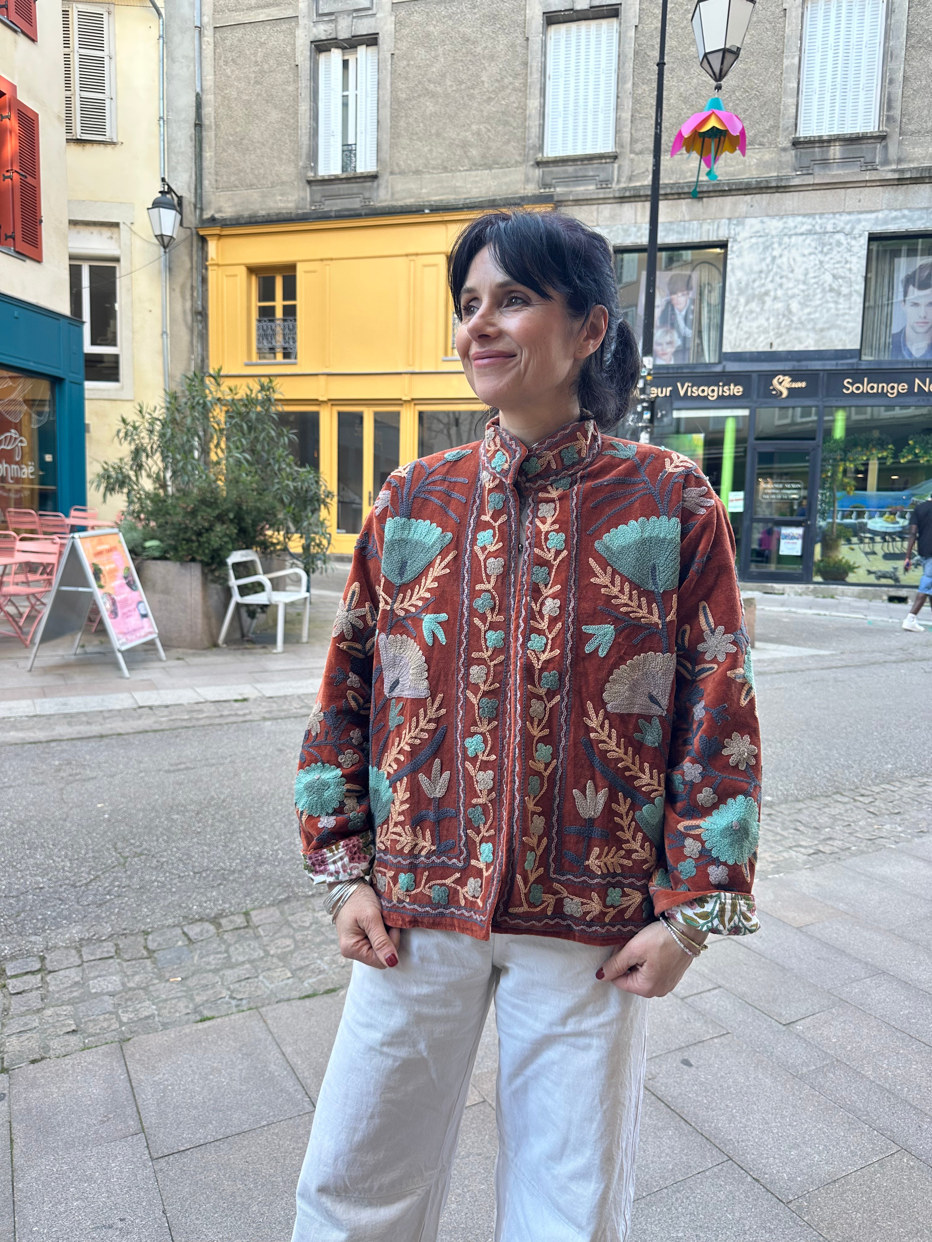Veste velours brodée main