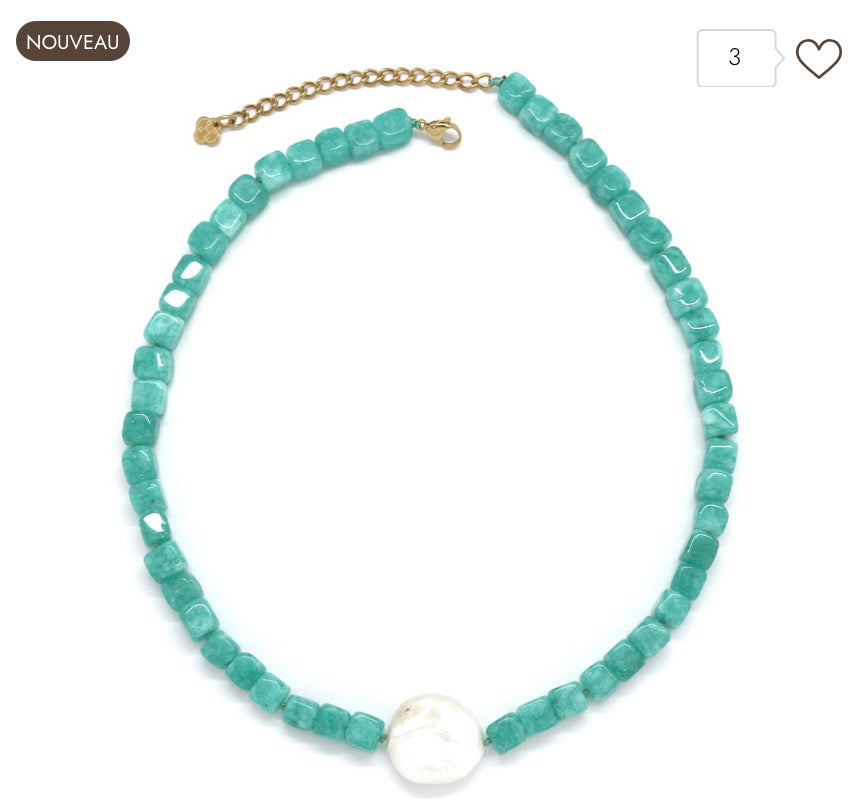 Collier cube en pierres naturelles et perle d’eau douce