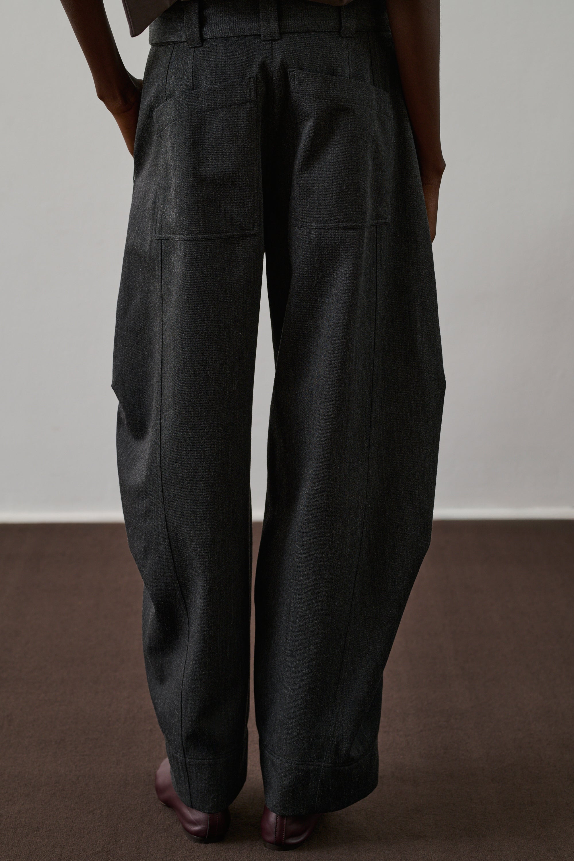 Pantalon gao en gabardine de laine