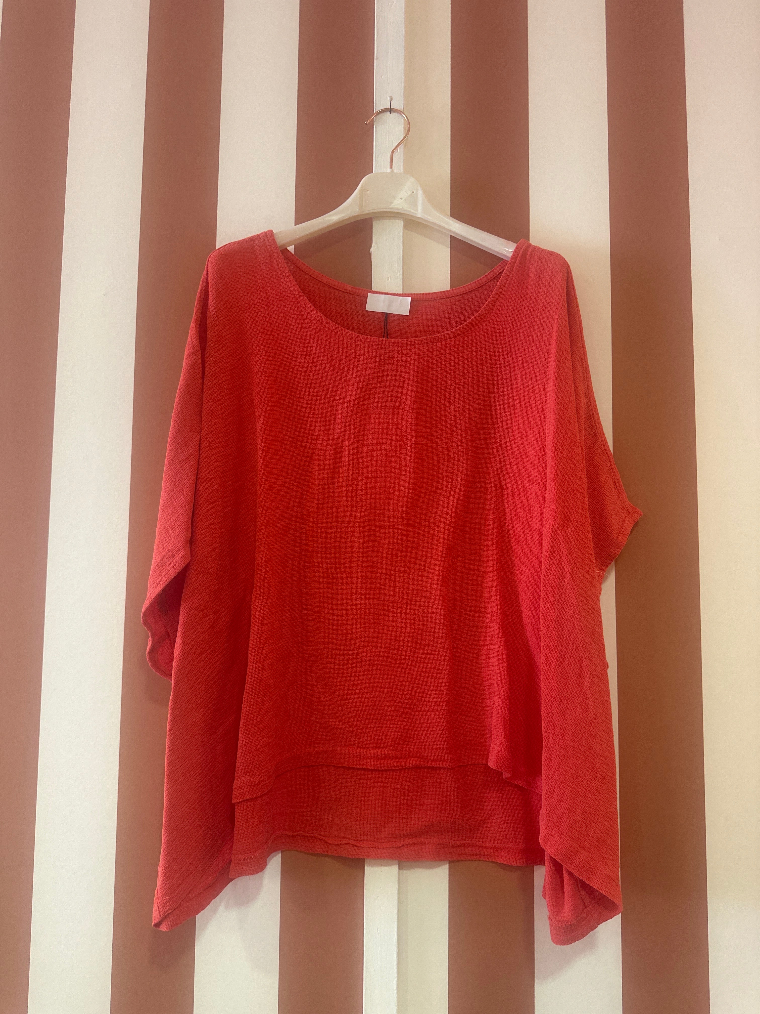 Top Naya en coton stone washed rouge corail