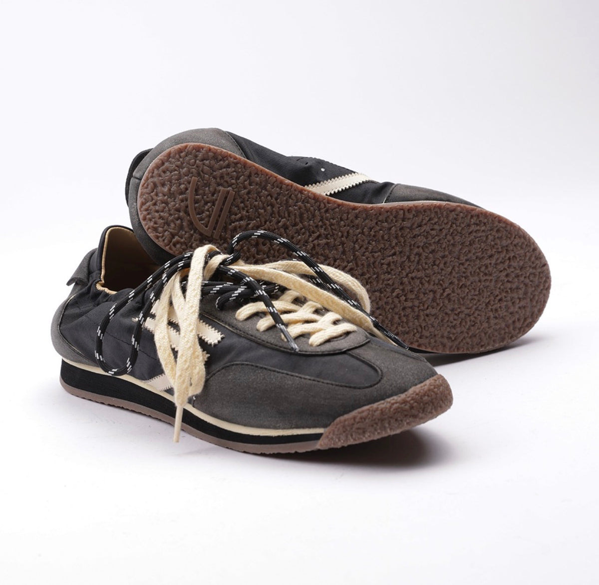 Baskets Vegan Puraai dirty black