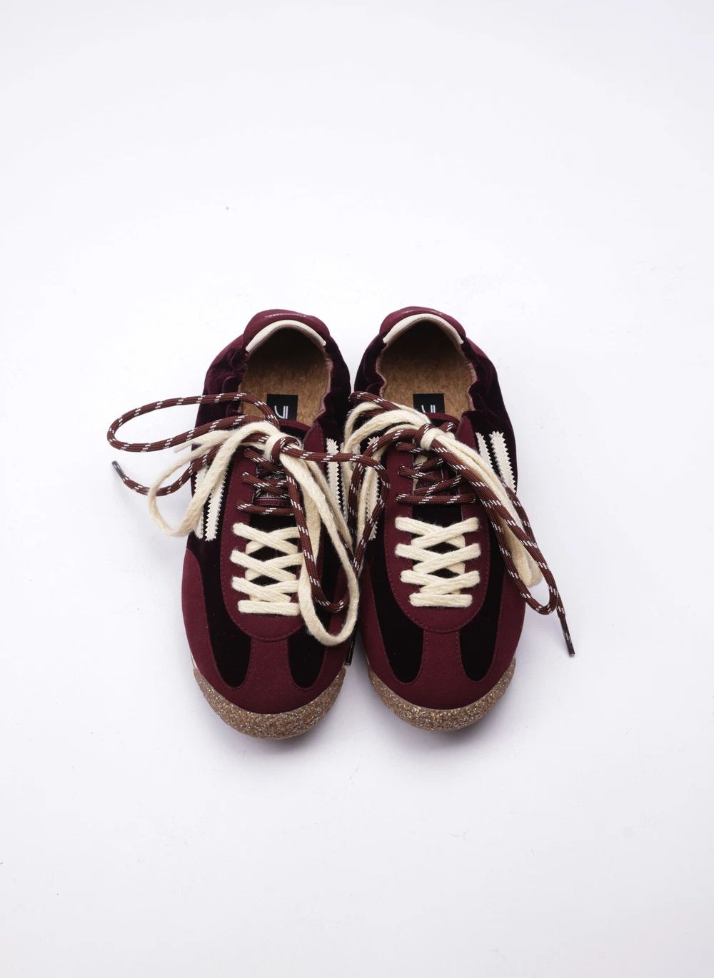 Baskets Vegan Puraai velours bordeaux
