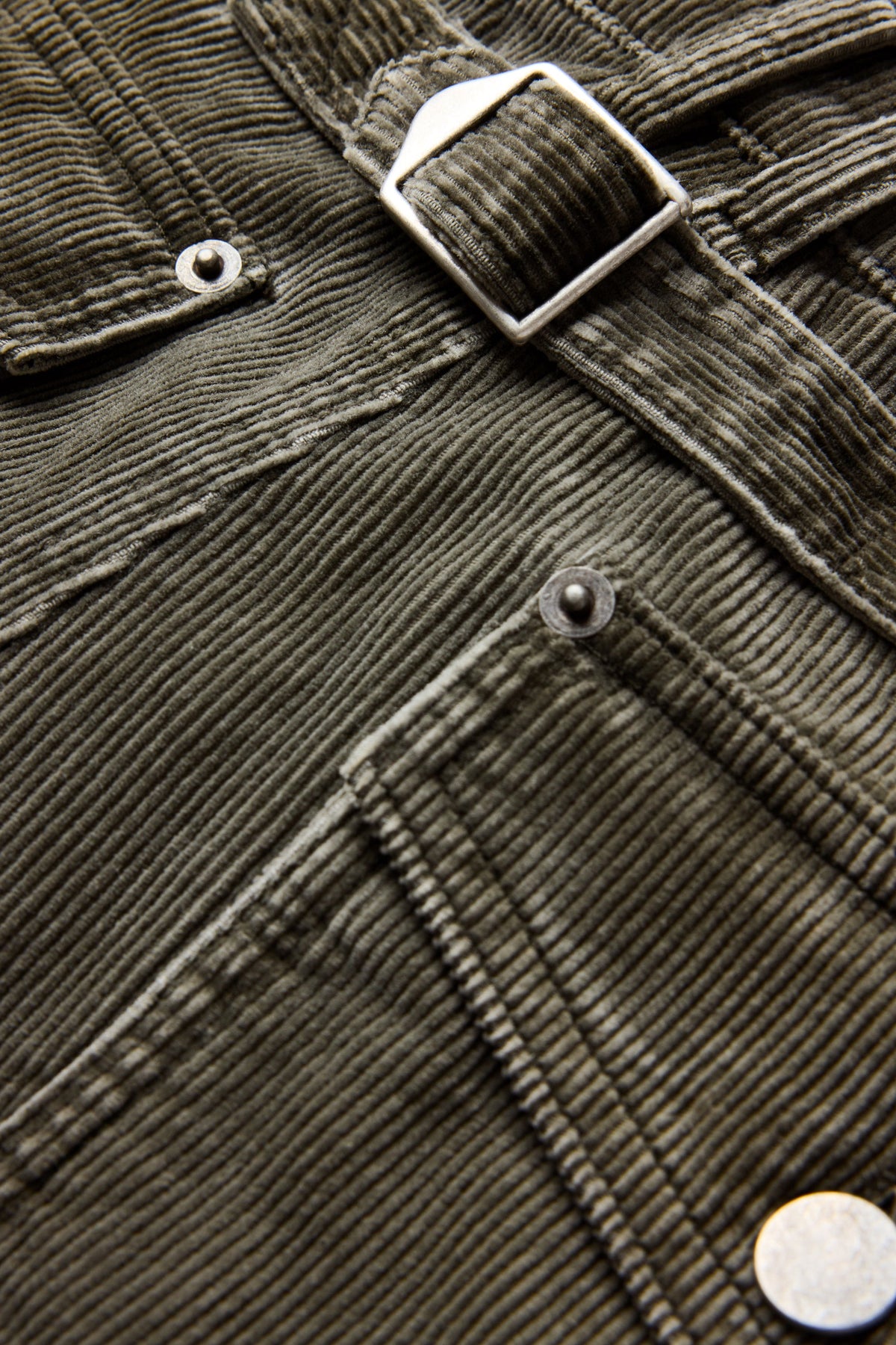 Pantalon Hunter en velours 1000 raies à martingale