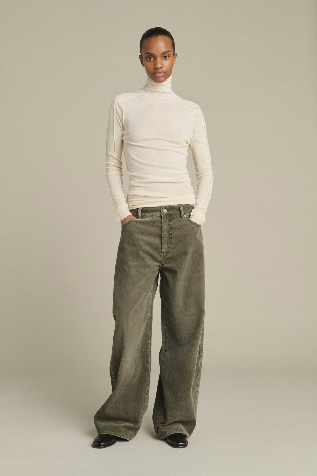 Pantalon Hunter en velours 1000 raies à martingale