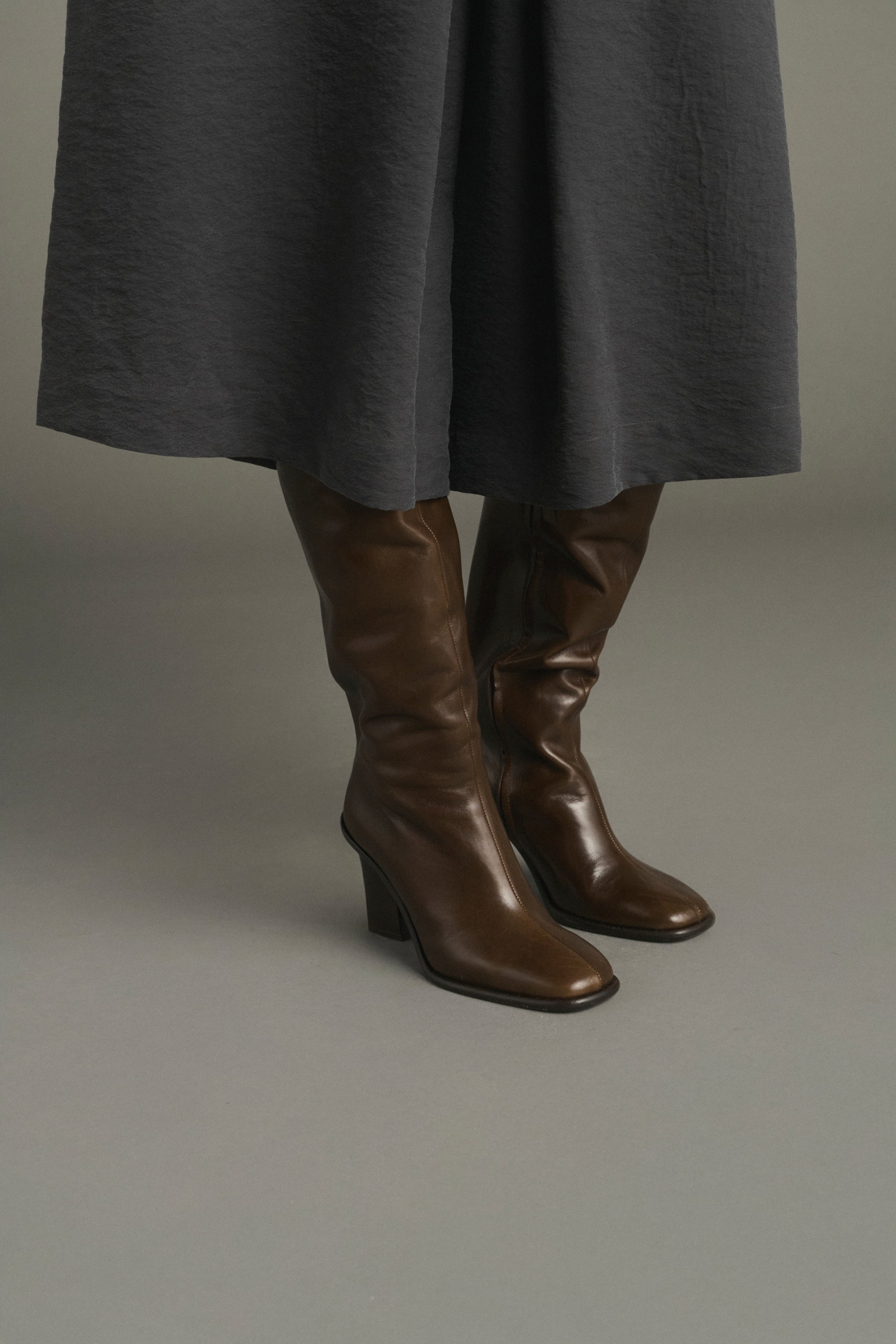 Bottes à couture centrale en cuir LIVIA Sœur