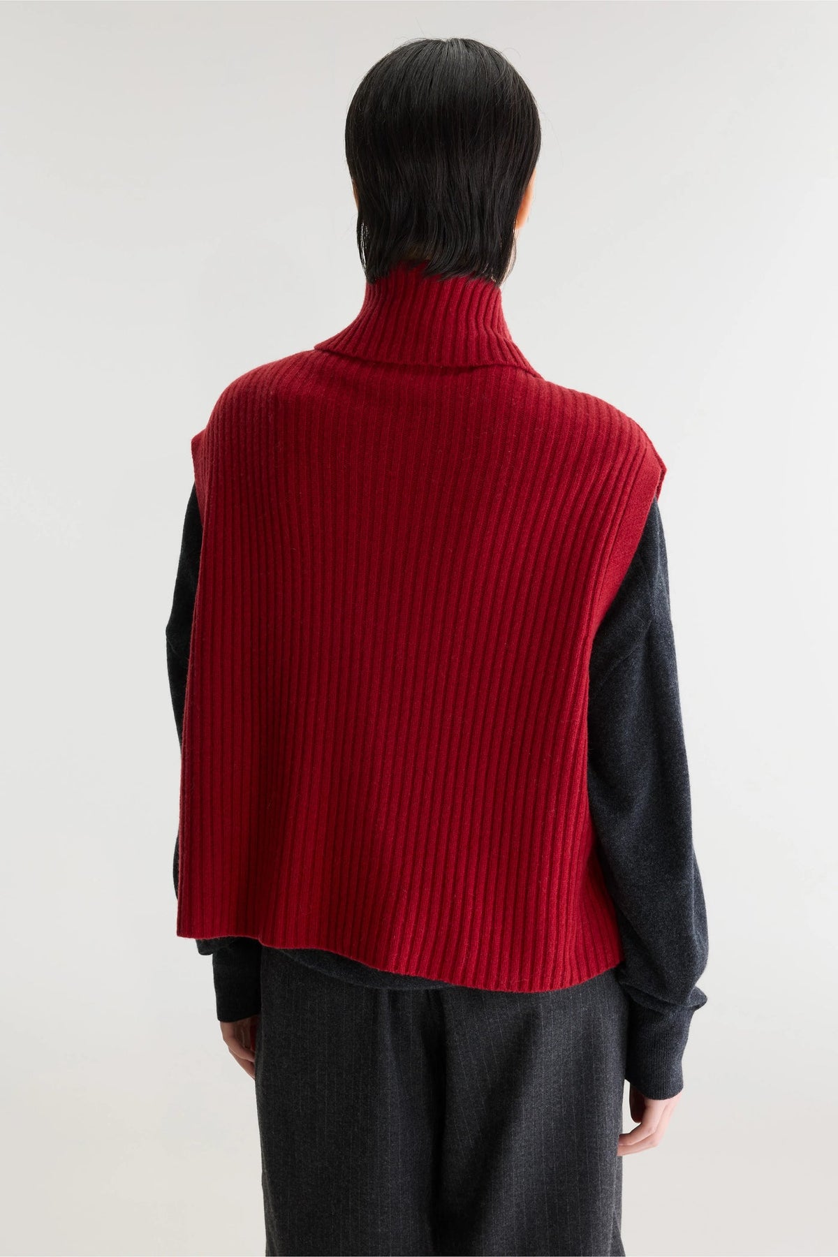 Pull sans manche Amer Bellerose