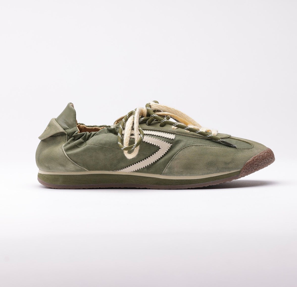 Baskets Vegan Puraai armée