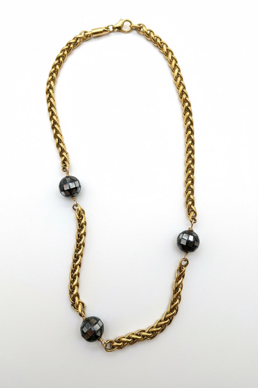 Collier boules de nacre grises Mystico