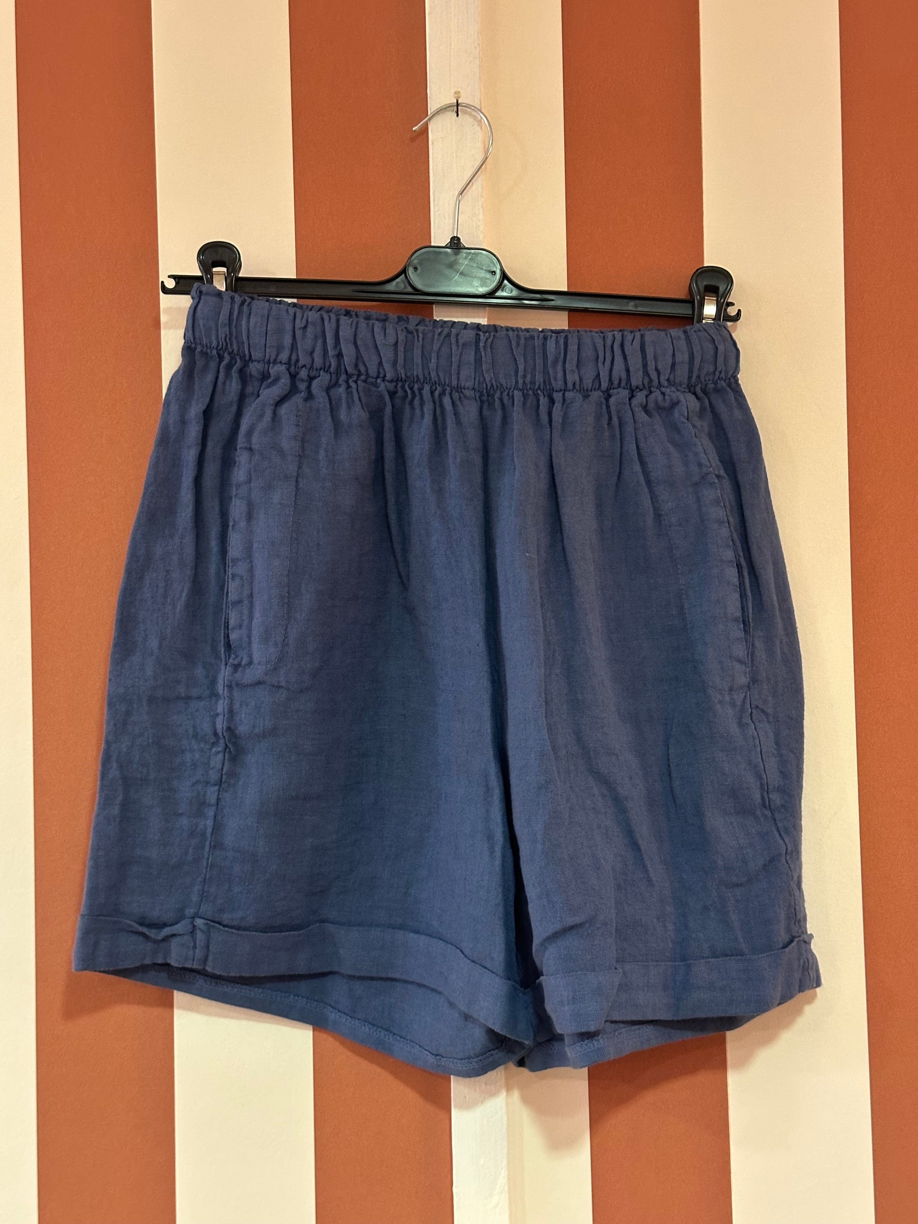 Bermudas Chiara en toile de lin bleue gitane