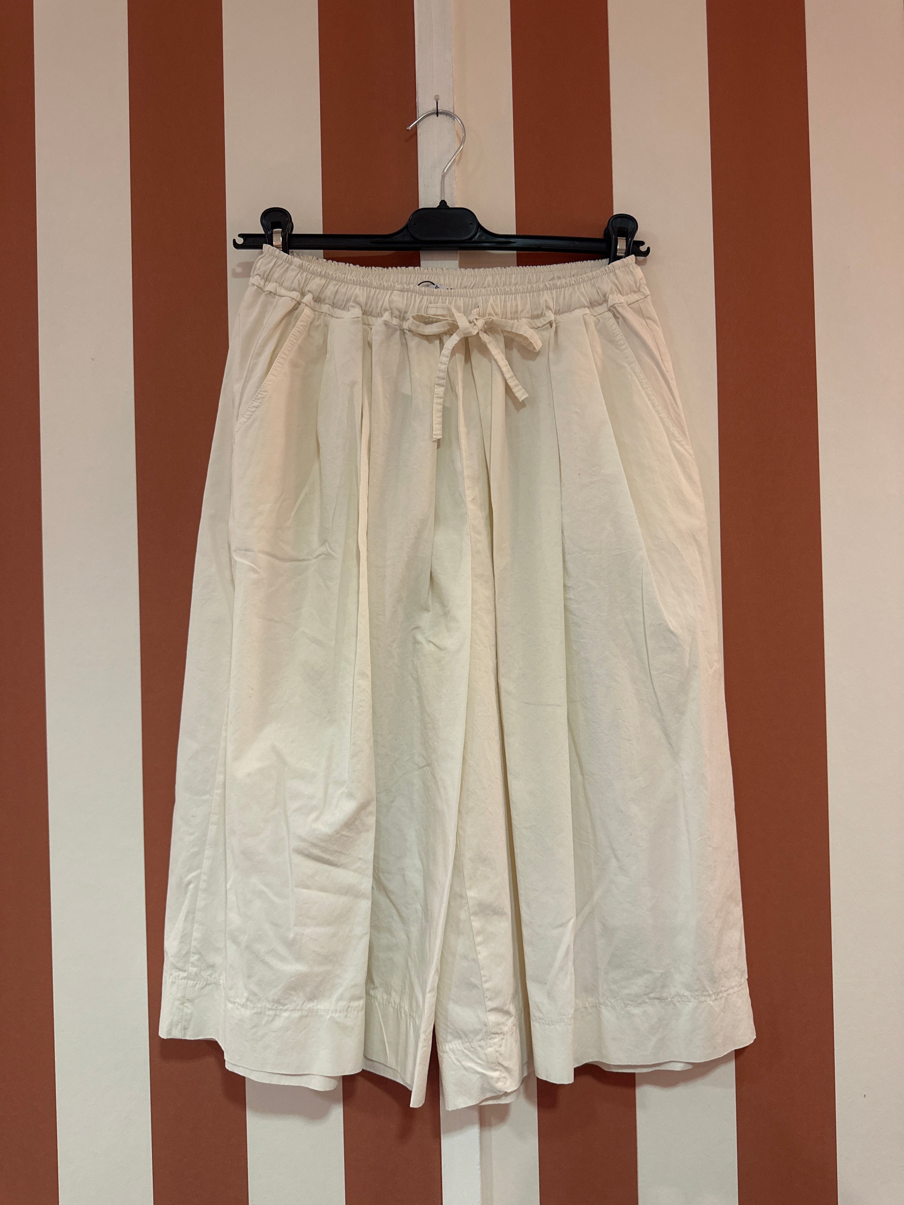 Bermudas Basile en toile de coton écrue
