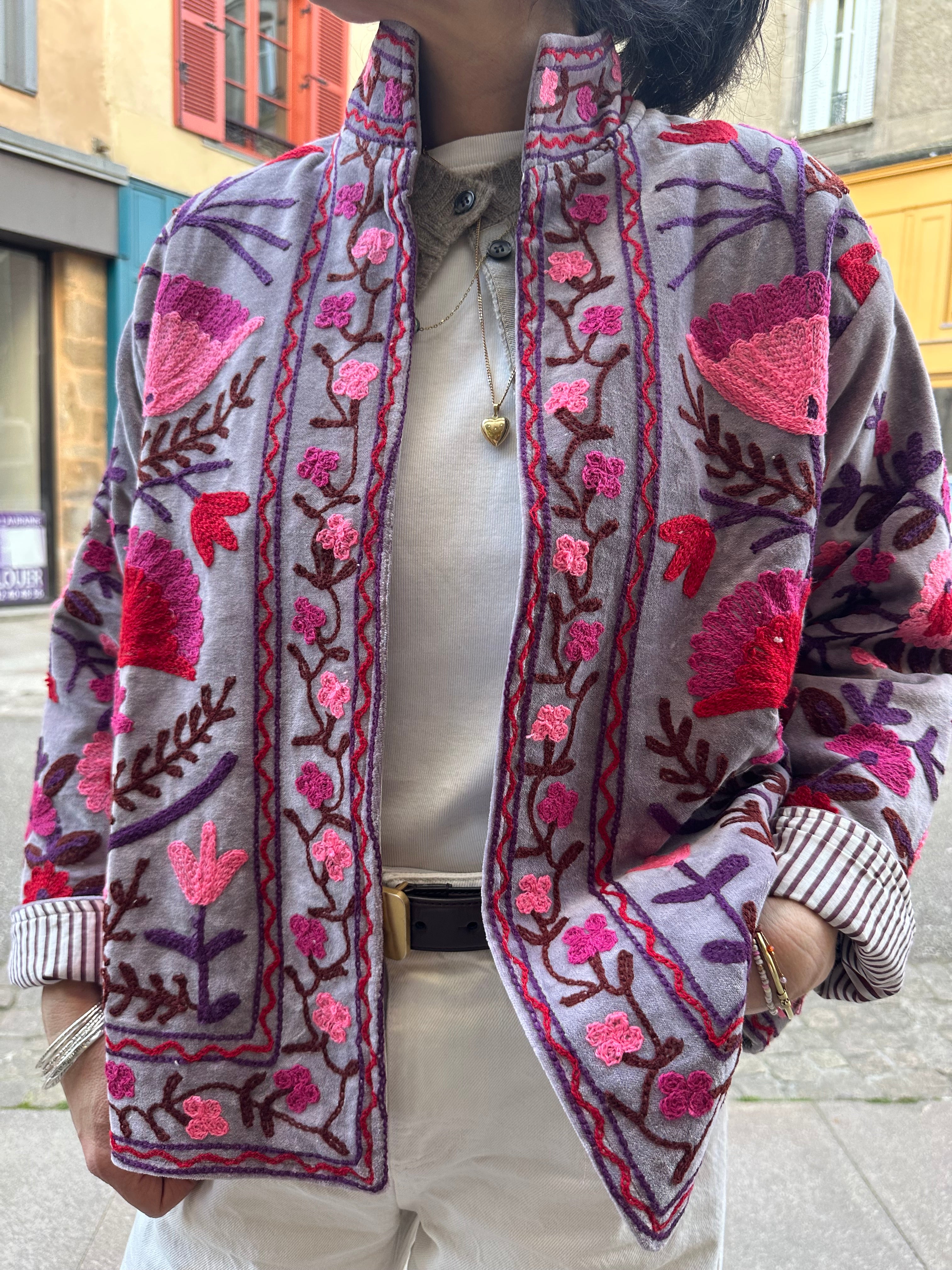 Veste velours brodée main