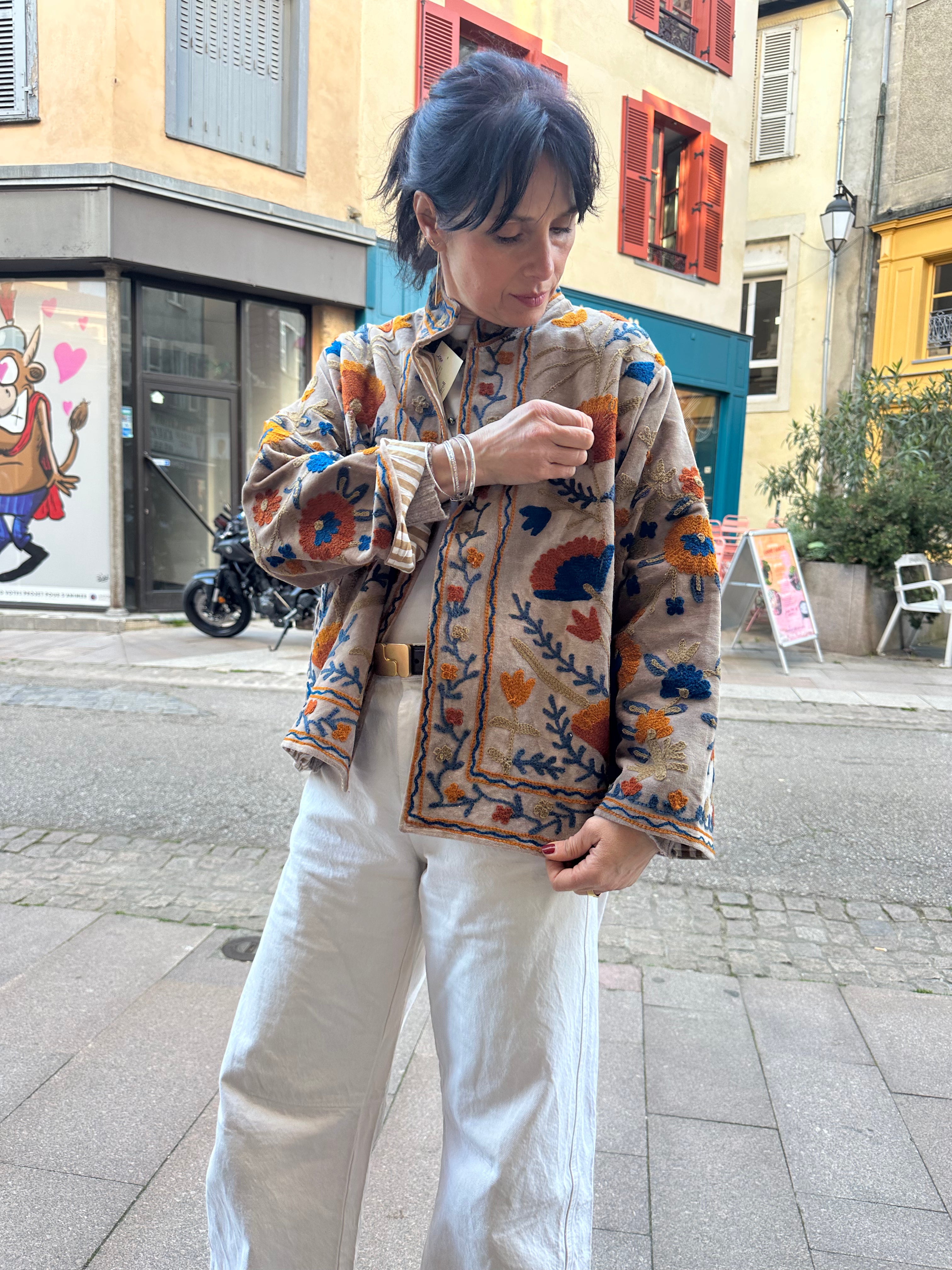 Veste velours brodée main