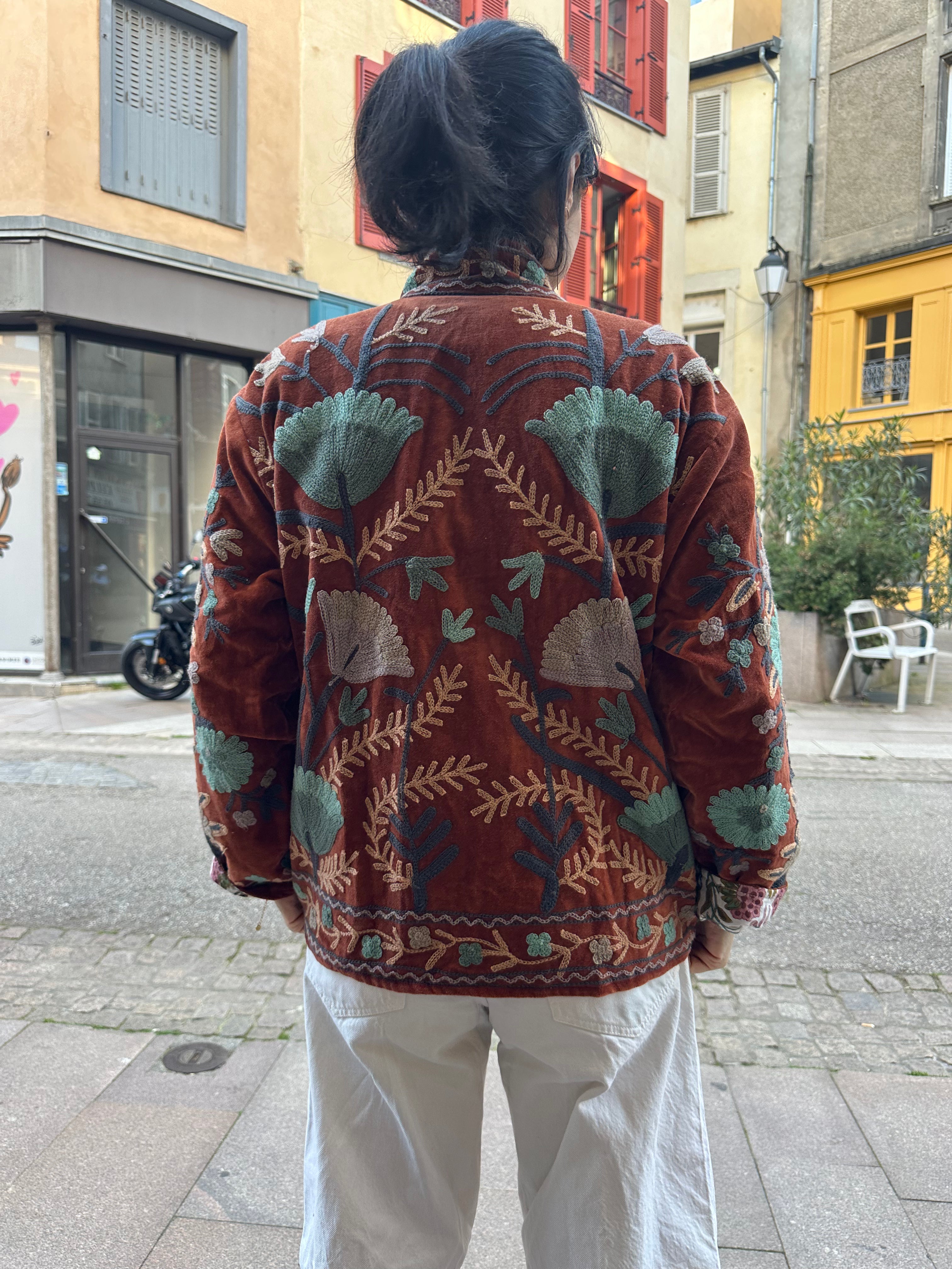 Veste velours brodée main