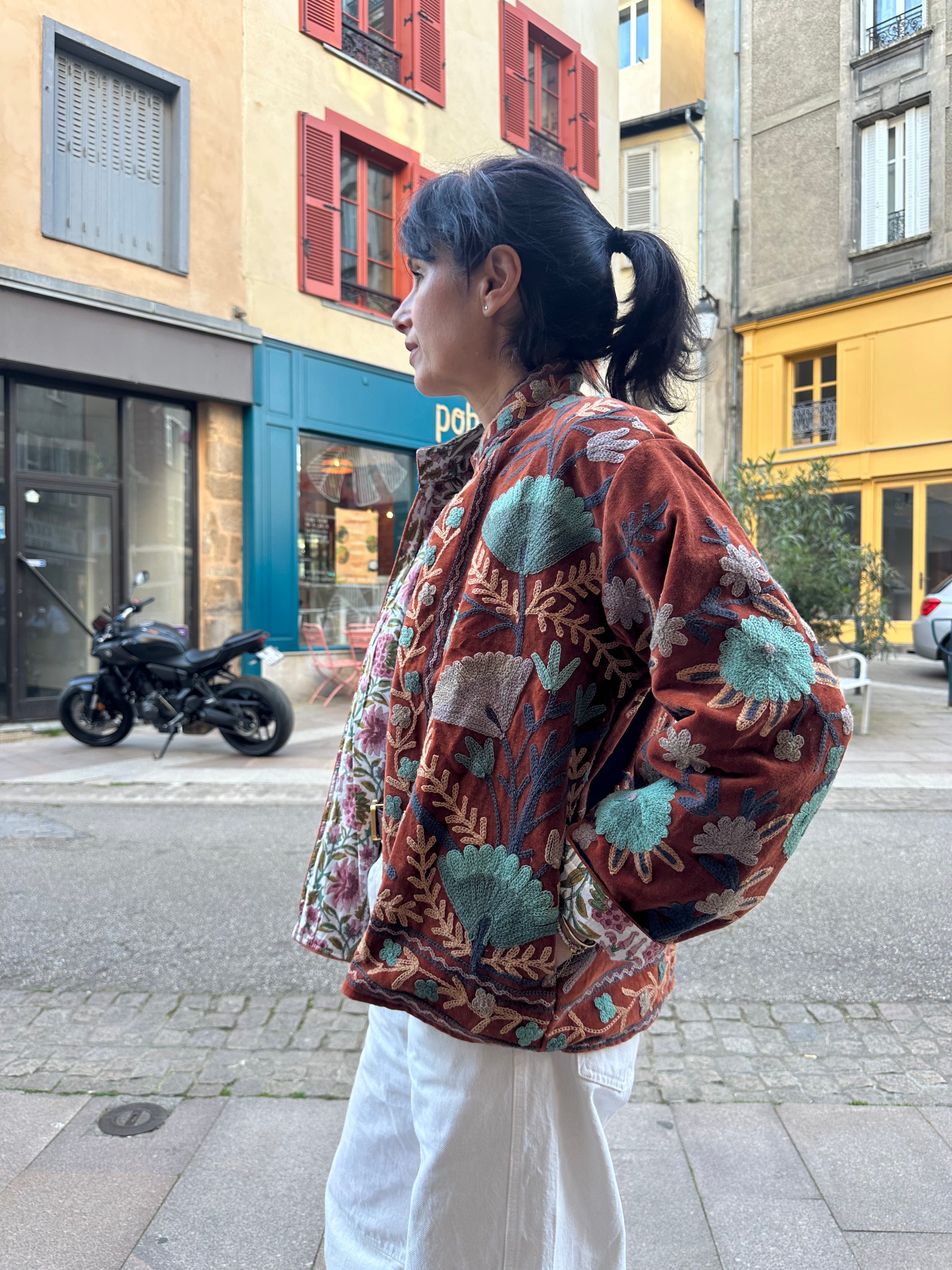 Veste velours brodée main