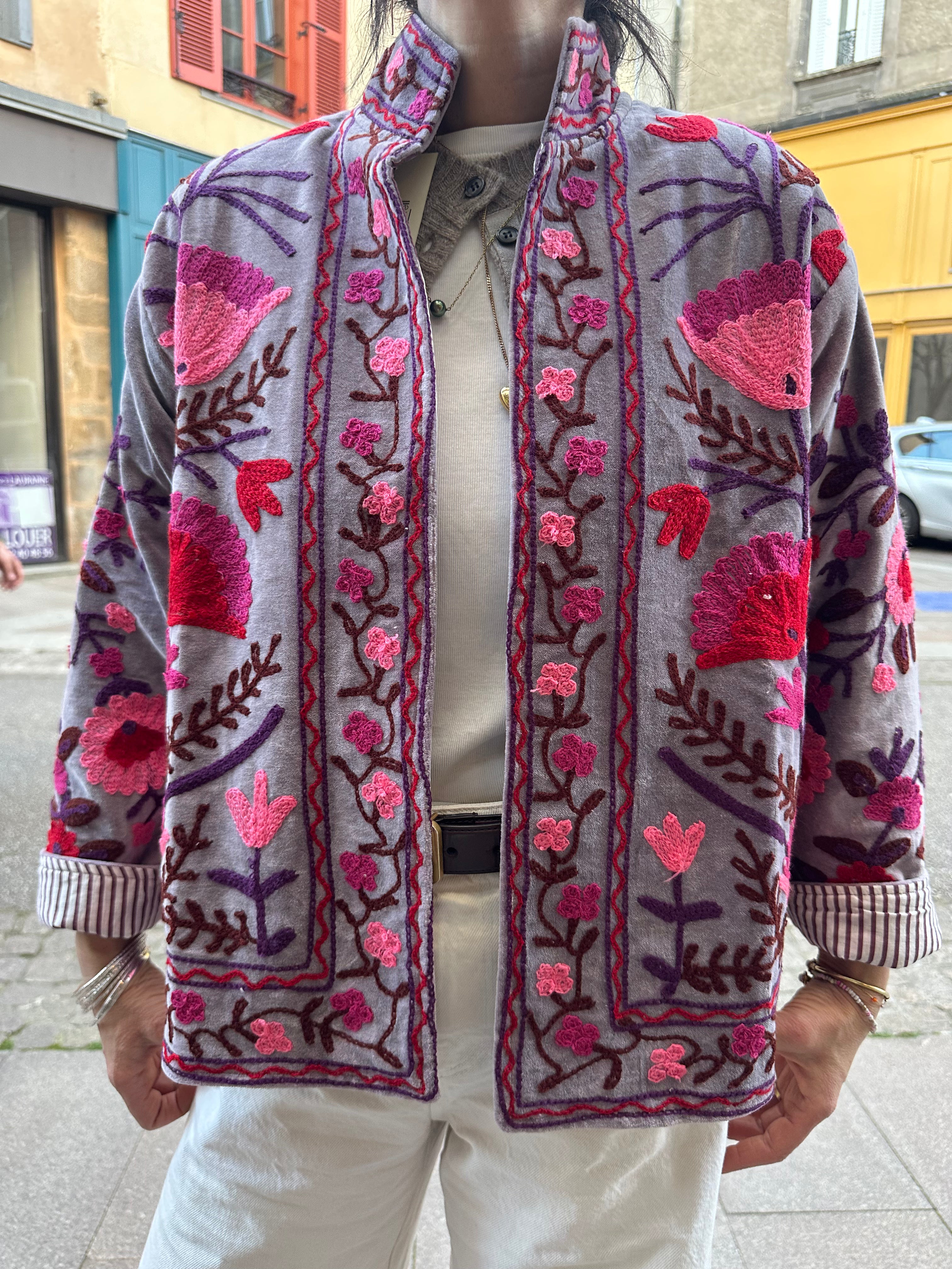 Veste velours brodée main