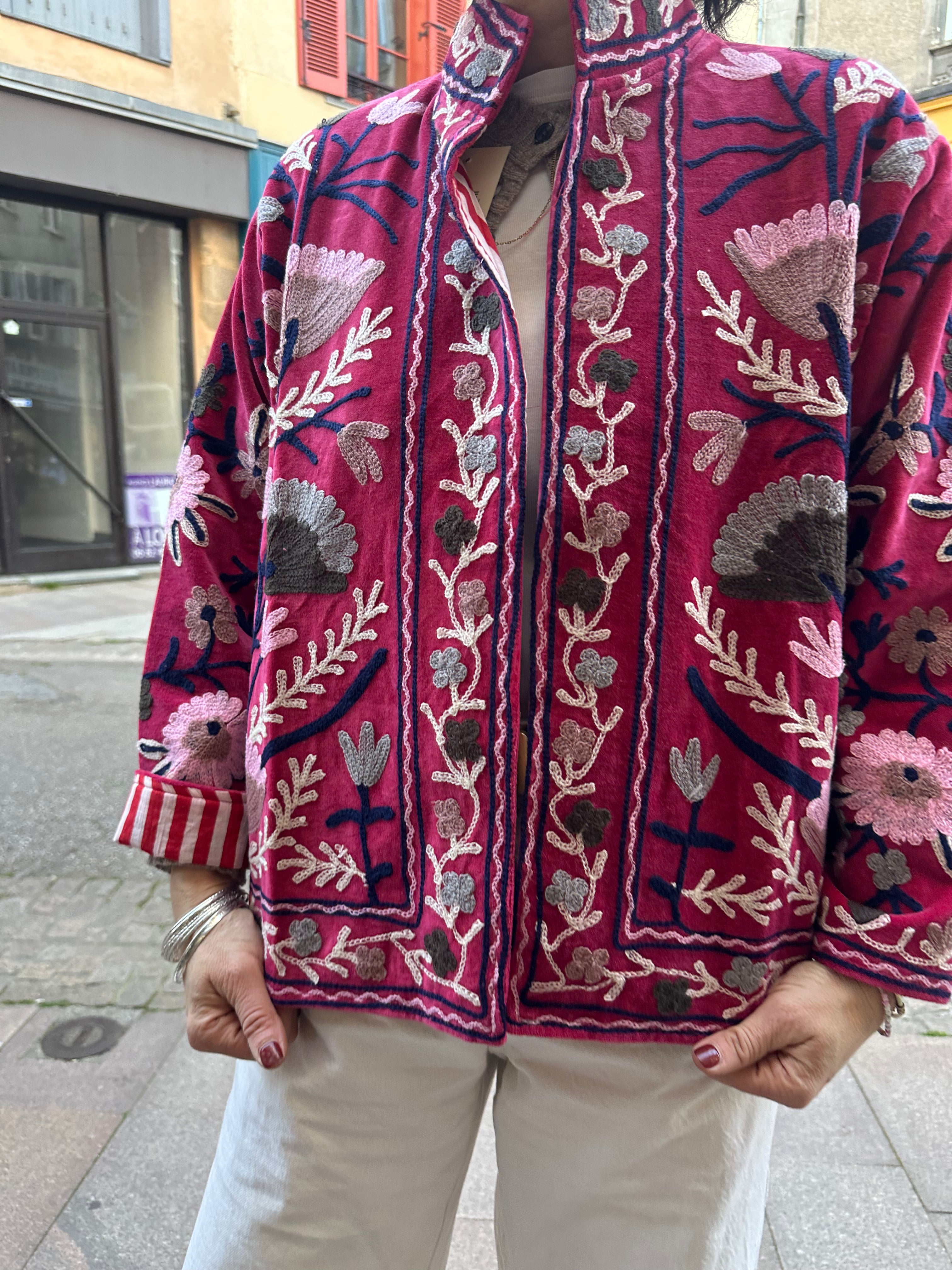 Veste velours brodée main