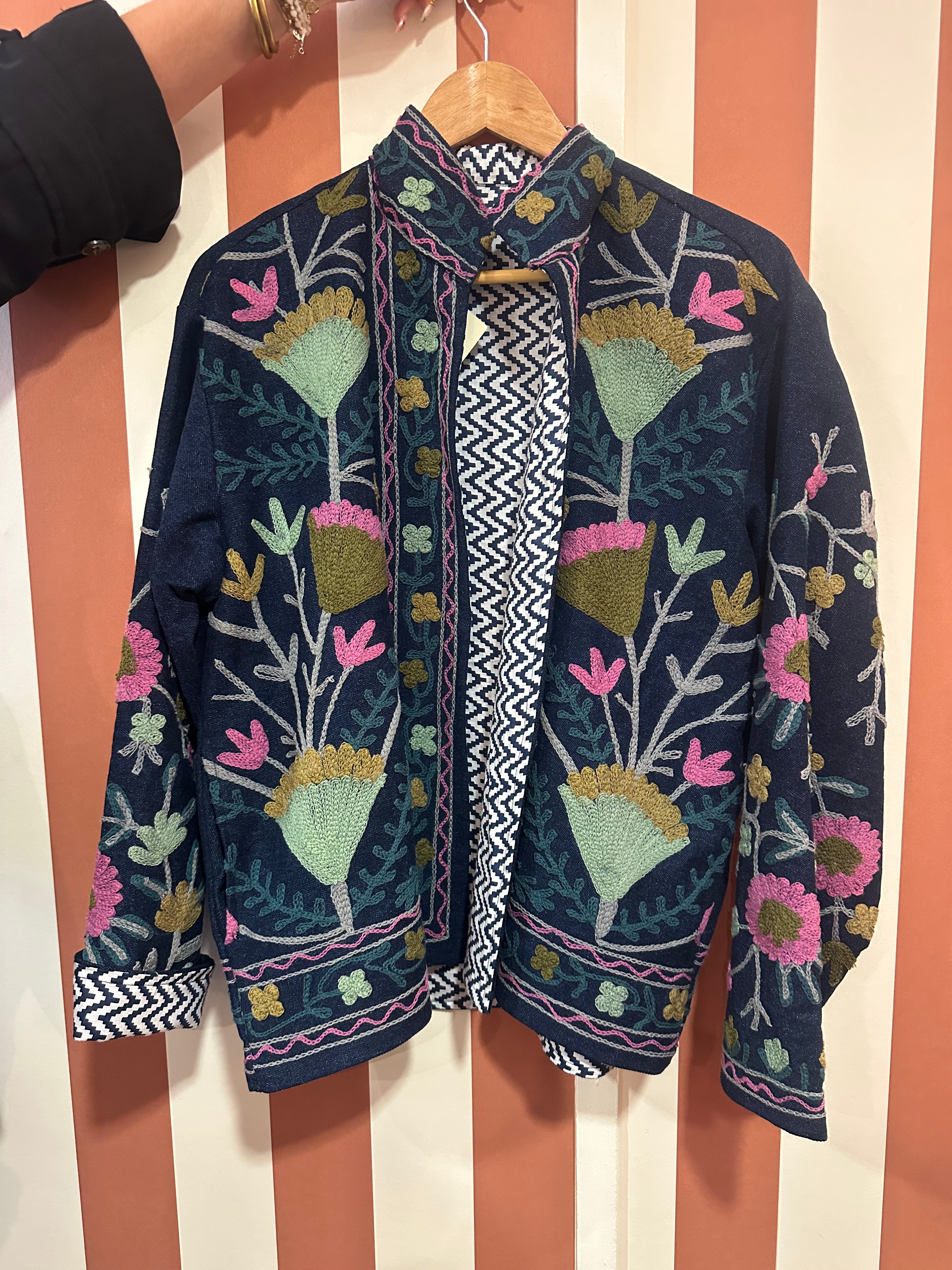 Veste denim brodée main
