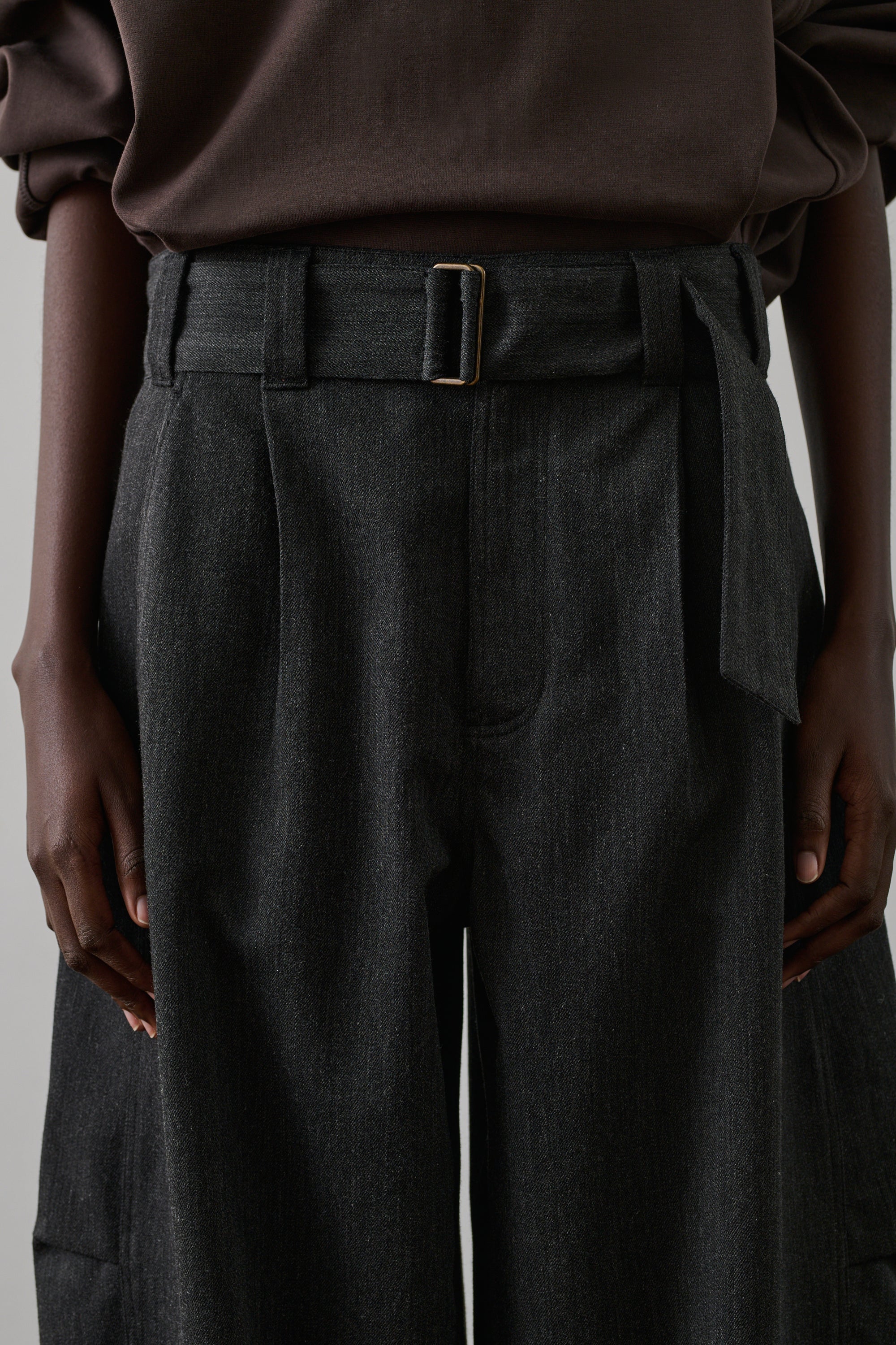 Pantalon gao en gabardine de laine