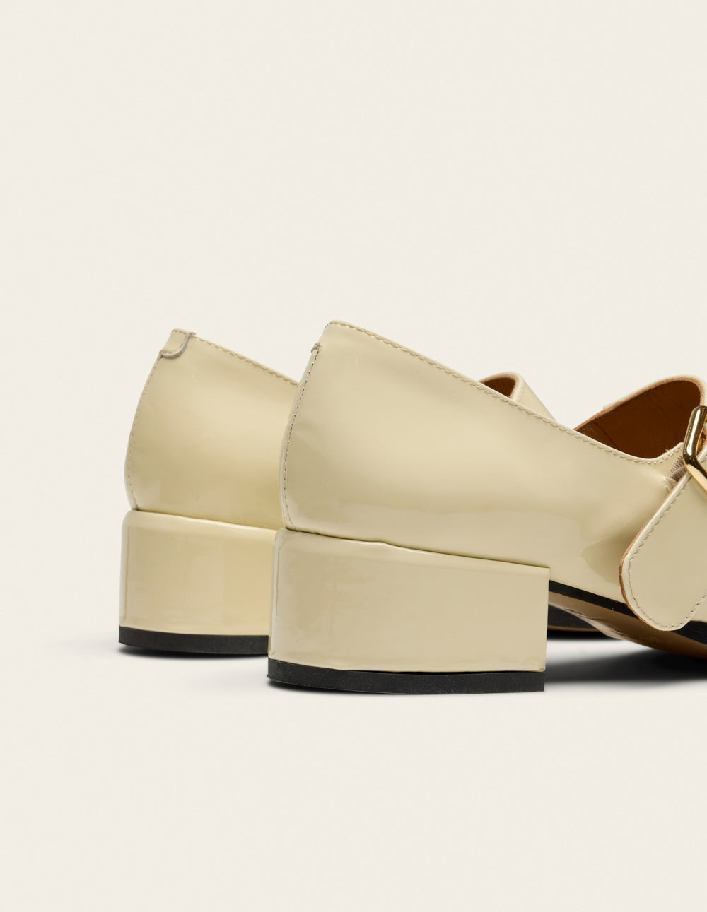 Chaussures Escarpins Amari en cuir vernis Ivoire