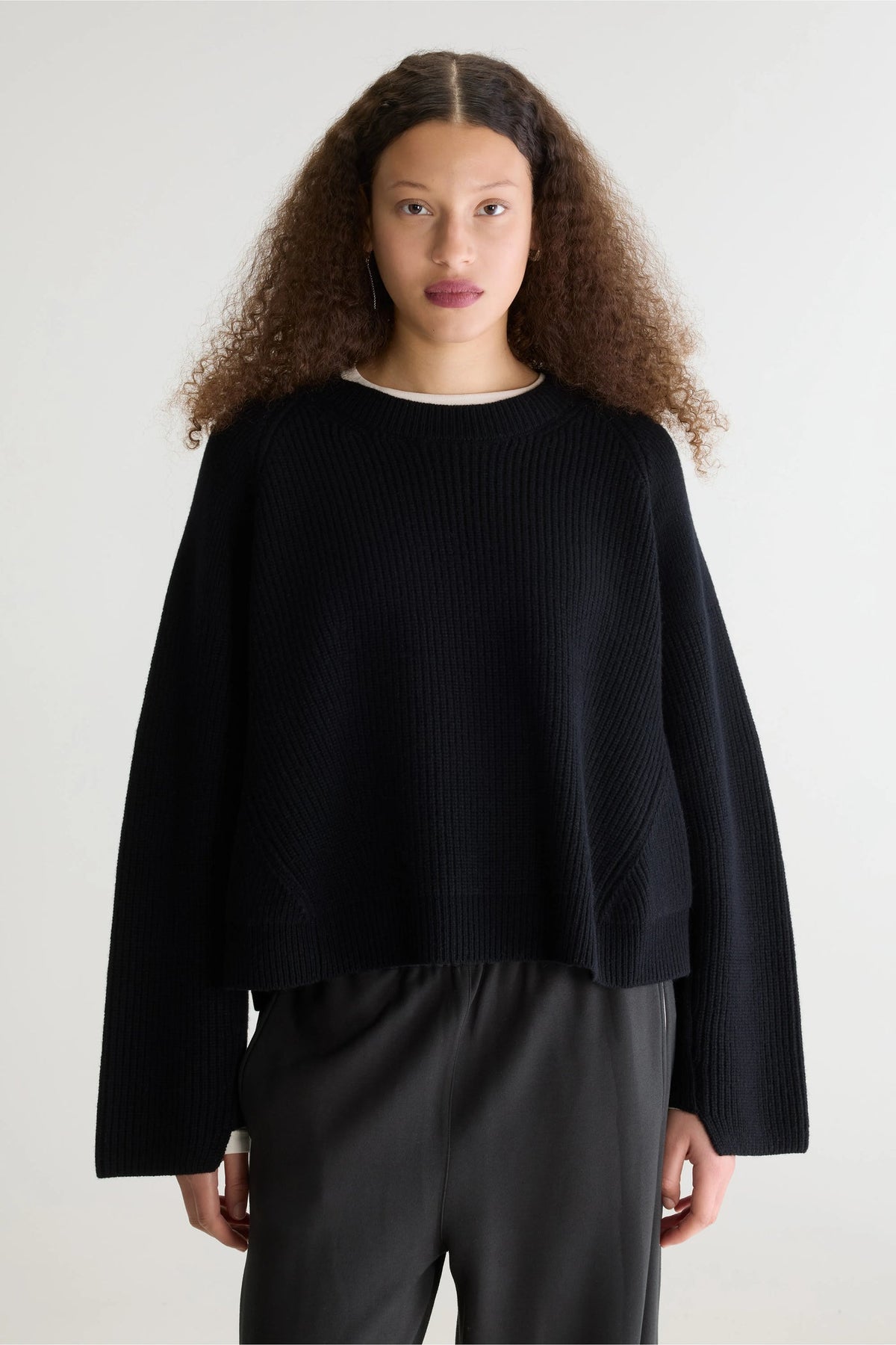 Pull court col rond Dorou en laine mérinos Bellerose