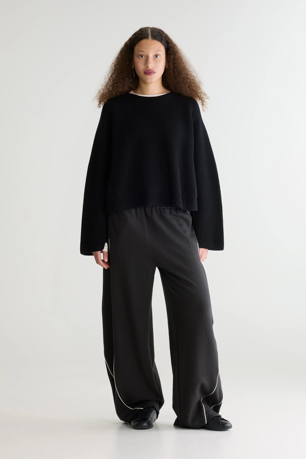 Pull court col rond Dorou en laine mérinos Bellerose