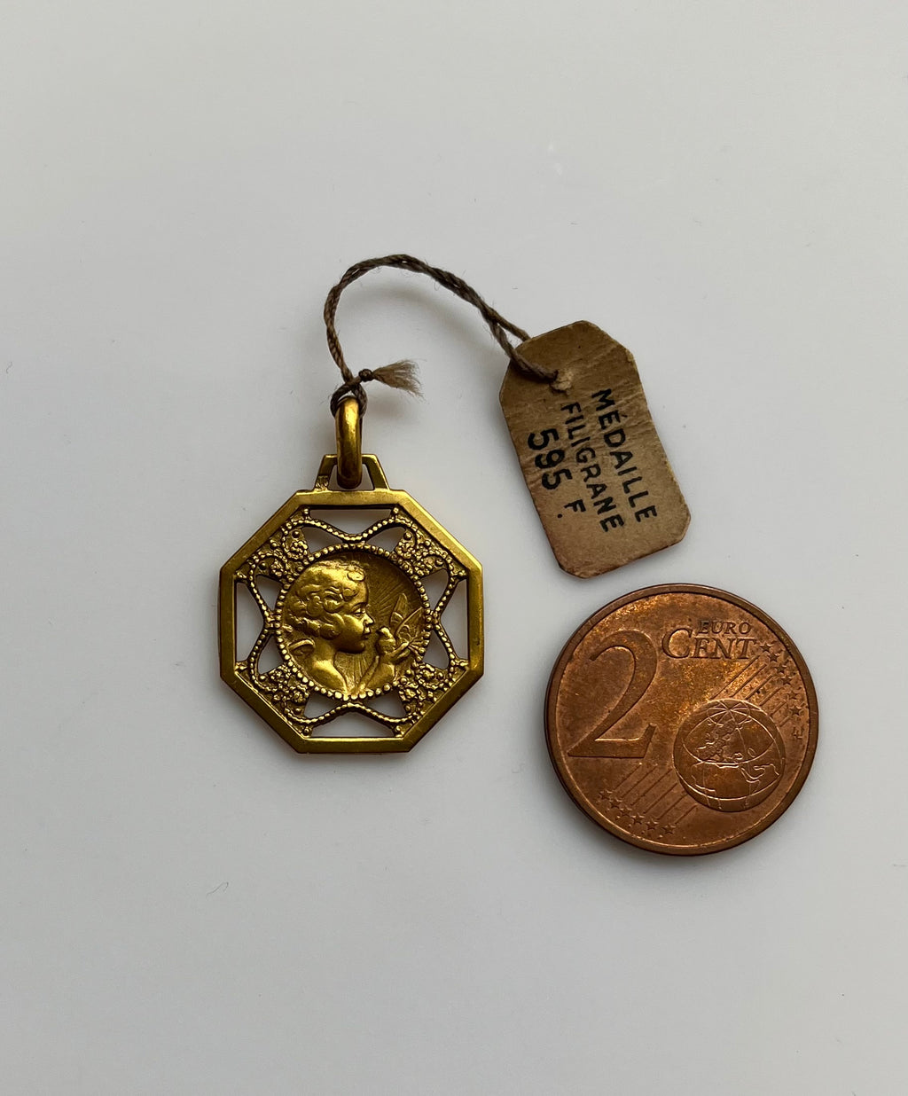 Médaille plaquée or ancienne